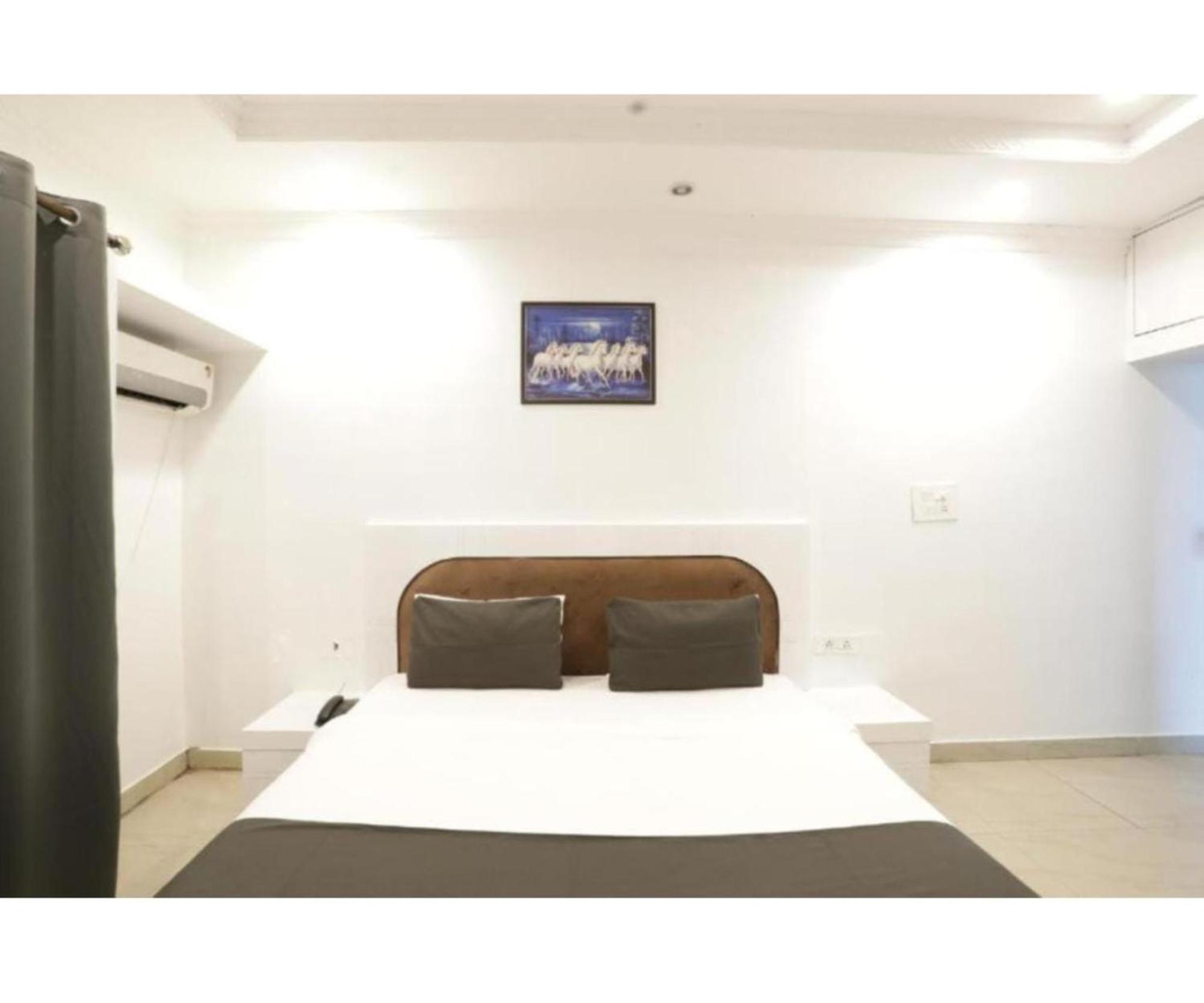 Day S Inn Luxury Stay Near Care Hospital In Budget Friendly Price Best Seller Bhubaneswar Eksteriør billede